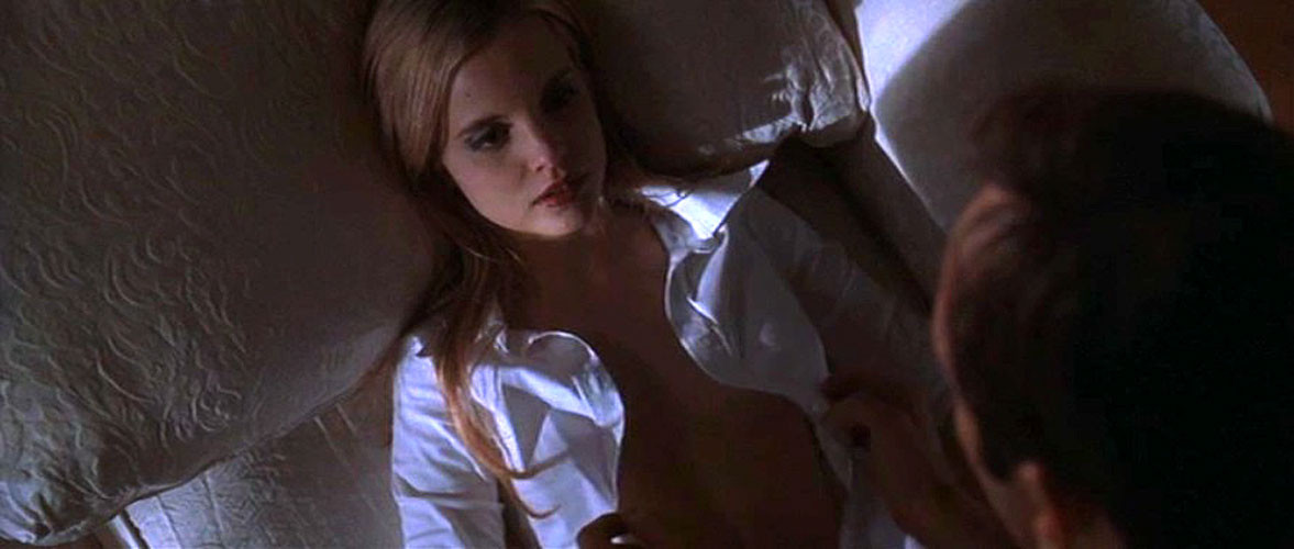 Mena Suvari zeigt ihre schönen großen Titten in nackten Filmkappen
 #75399726