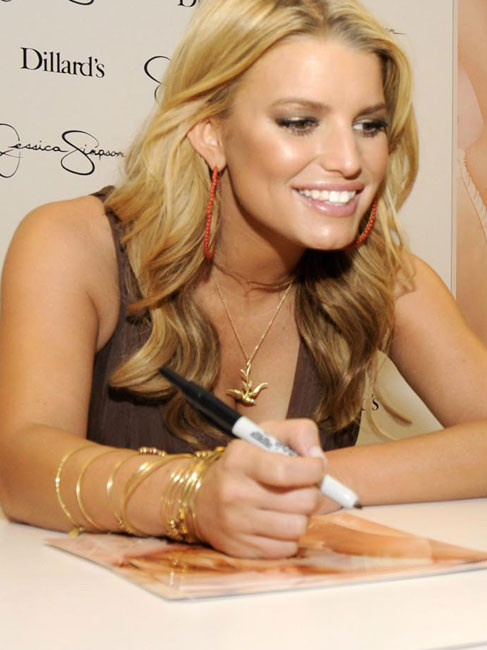 Jessica Simpson great smelling cleavage in dress #75380199