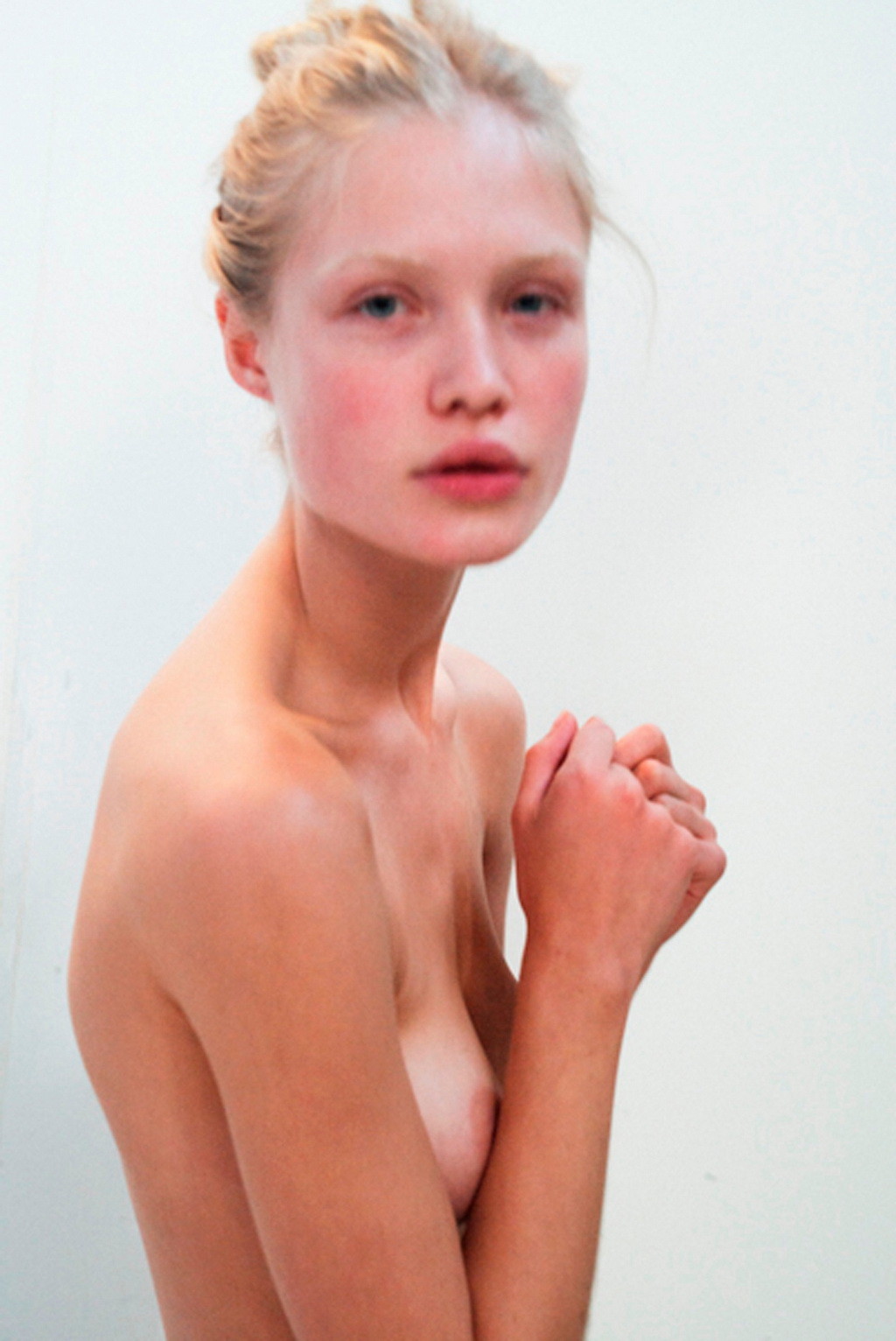 カミラ・フォーチュンハンマー、チャドウィックの写真撮影で全裸を披露
 #75178615
