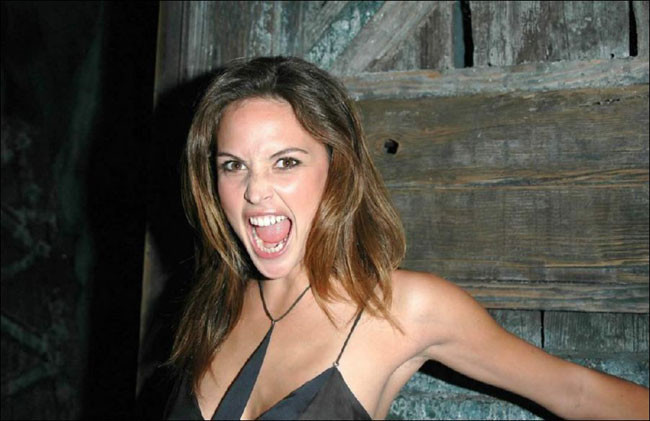 Supermodelo caliente josie maran mostrando sus grandes pechos
 #75443202