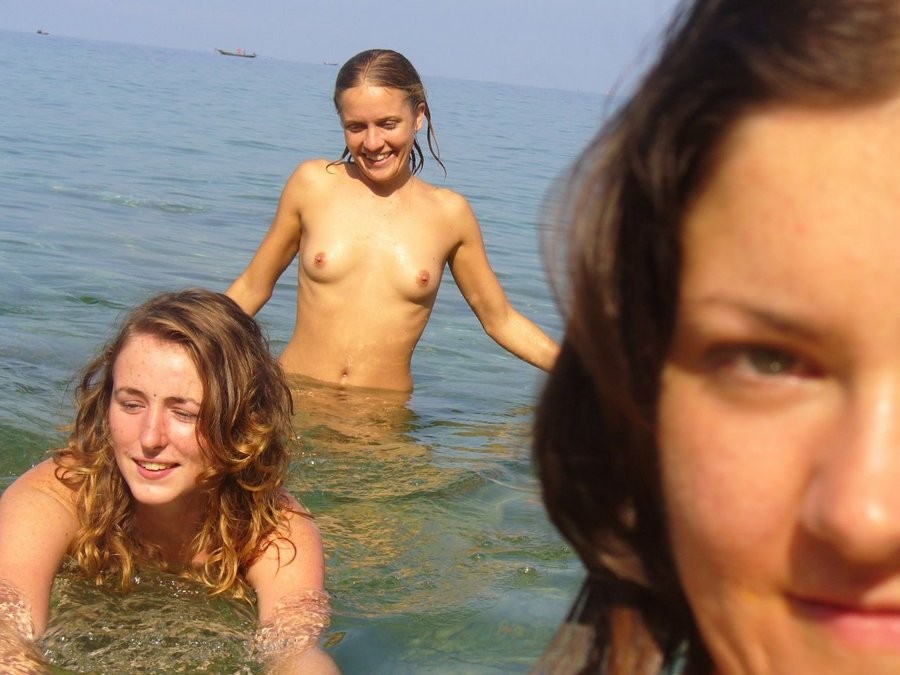 Increíbles fotos nudistas
 #72311554