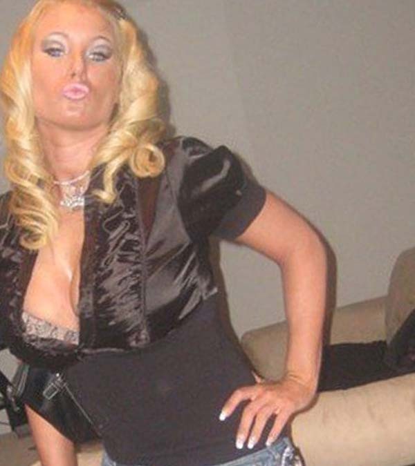 Amateur horny housewives