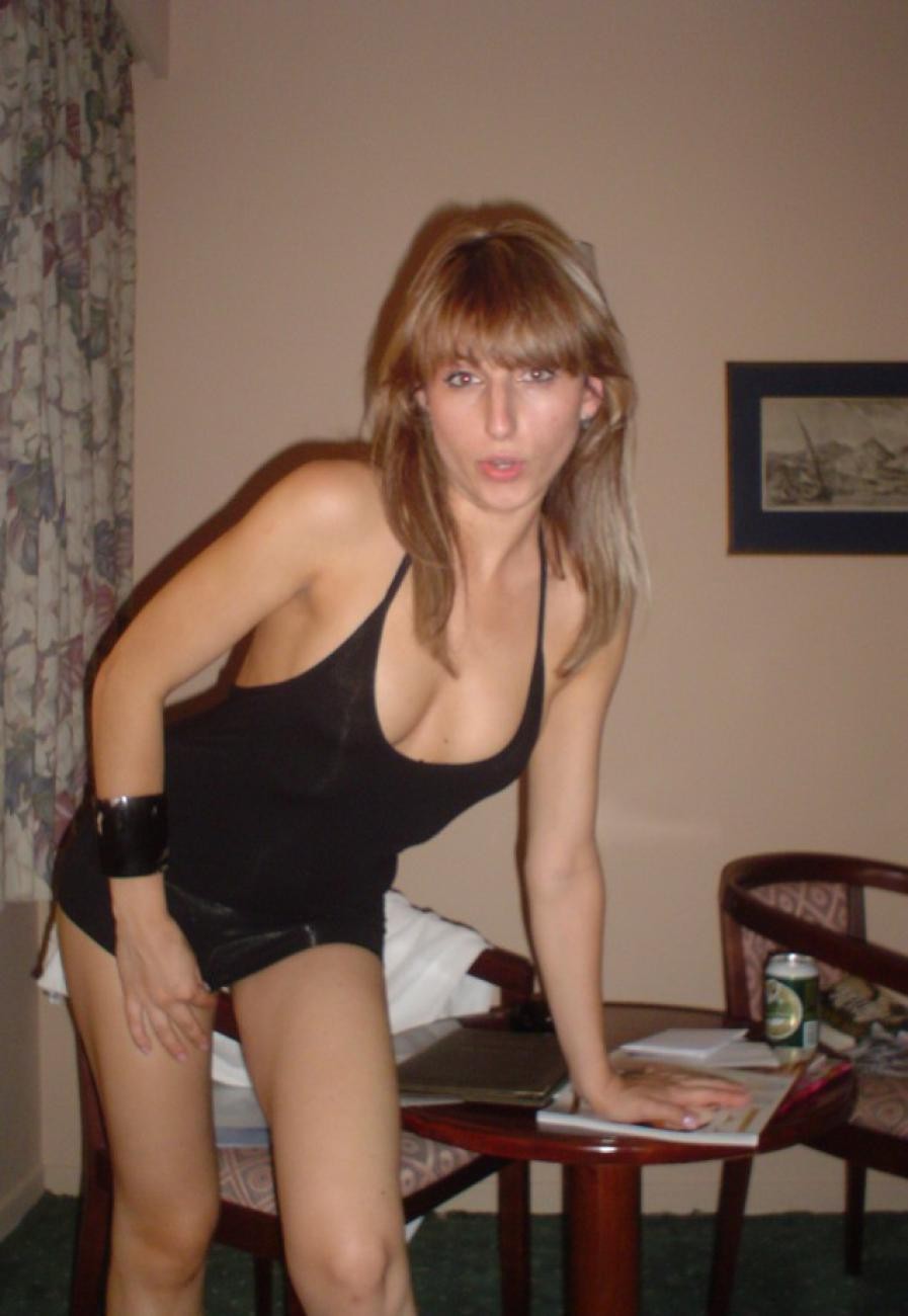 Pictures of an amateur wife exposing her breasts #77134537