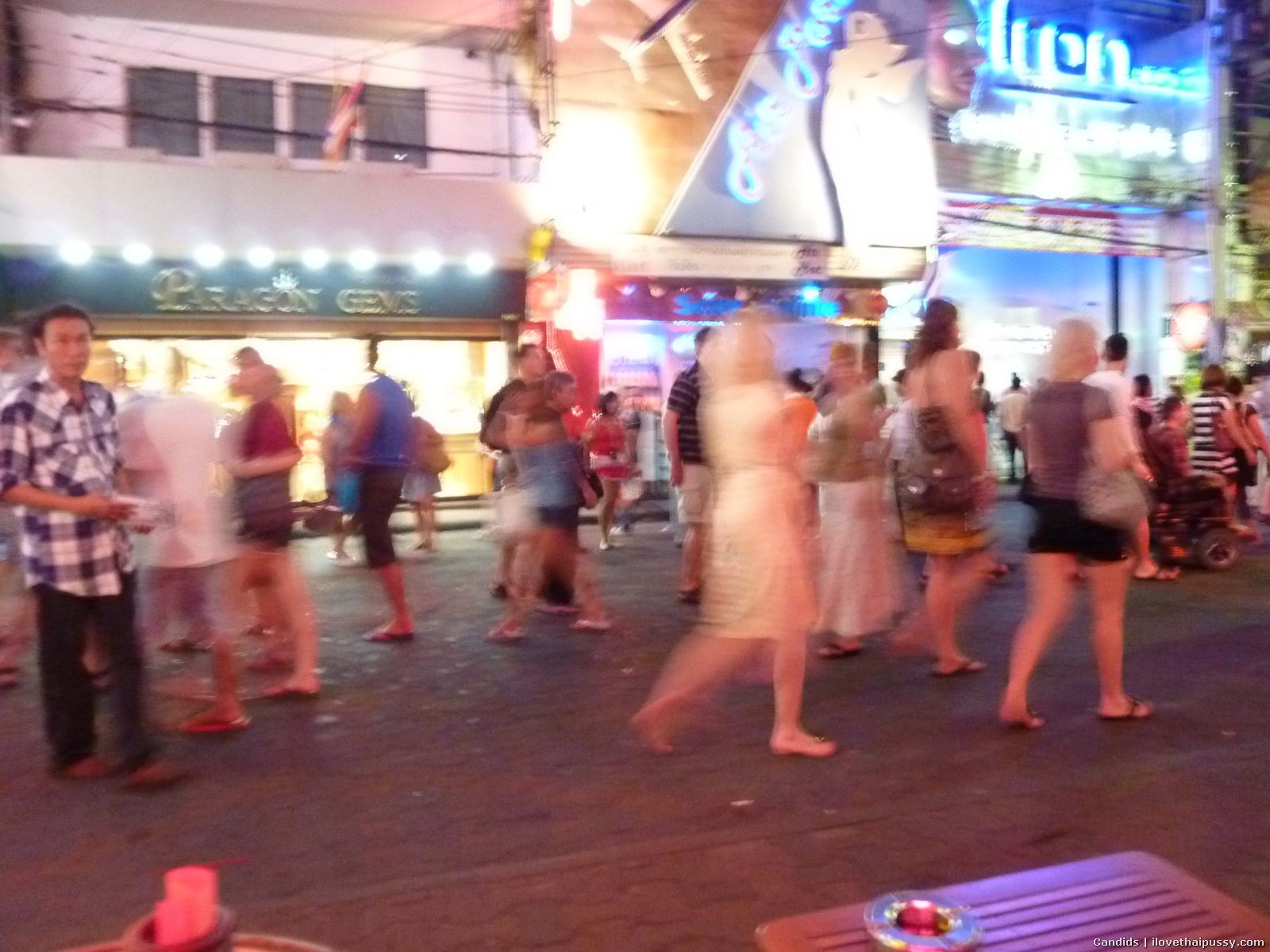 Grande culo thai street walker bareback senza preservativo sesso caldo asiatico hardcore
 #67976098