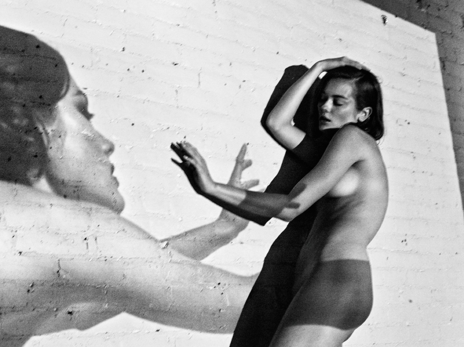 Monika jagaciak completamente nuda in un photoshoot di johan lindeberg 2015
 #75160781