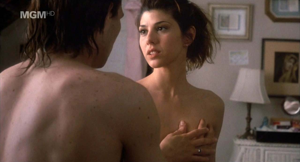 Marisa tomei esponendo le sue belle tette grandi e foto paparazzi upskirt
 #75307655