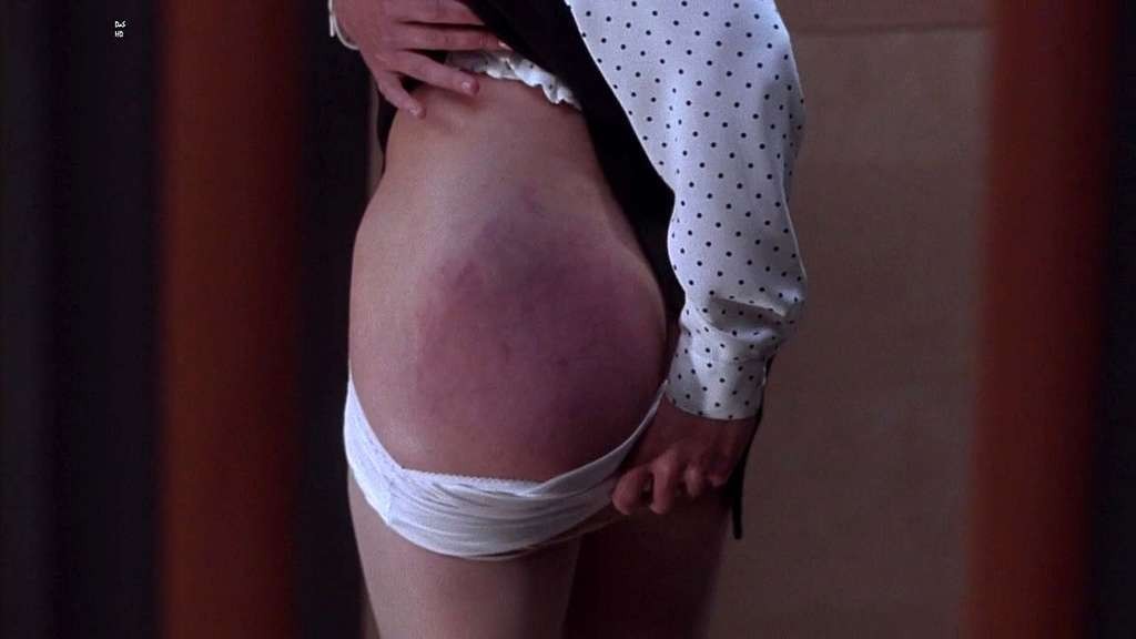 Maggie gyllenhaal entblößt ihre großen Brüste und ihre Muschi in nackten Filmkappen
 #75334002