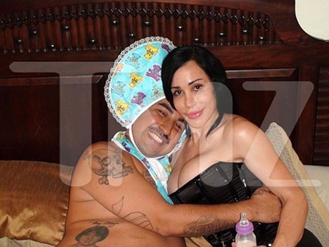 Nadya suleman posando totalmente desnuda y mostrando enormes tetas
 #75268690