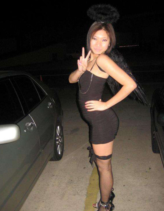 Sexy asian teen posando
 #69901726