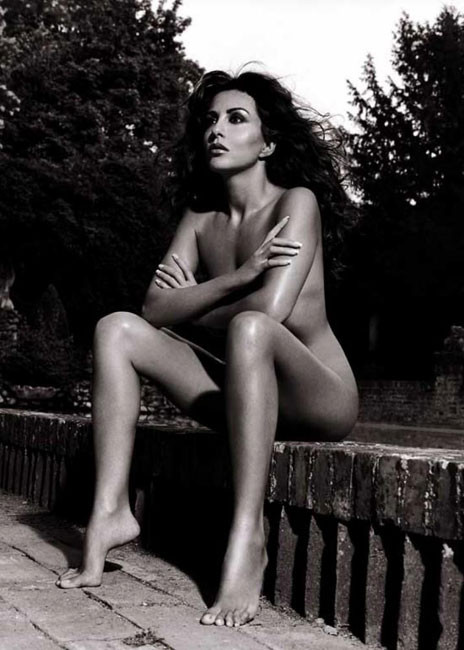 Well respected actress Sabrina Ferilli posing nude #75441371