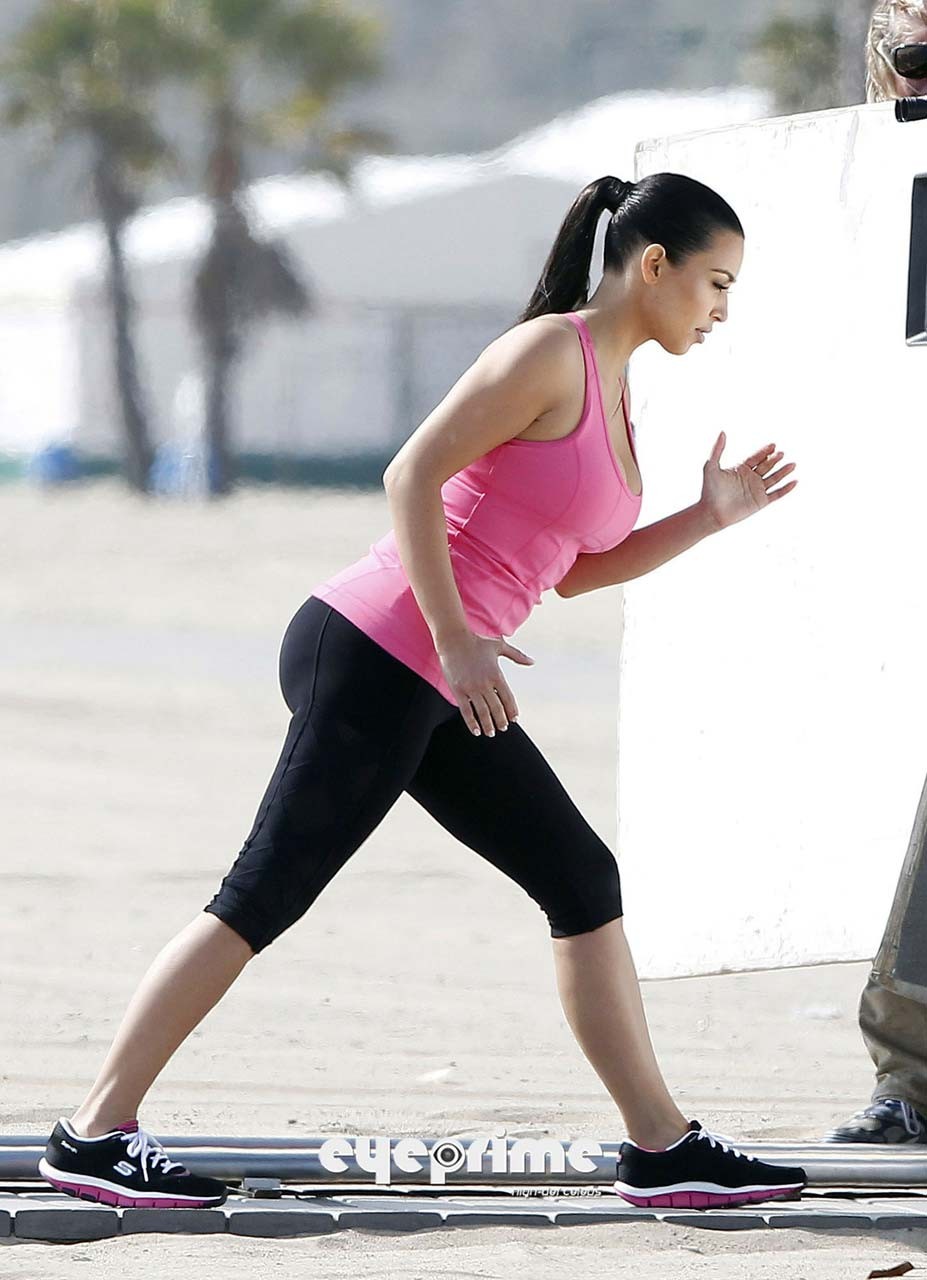 Kim Kardashian exposing her sexy body and huge boobs while exerciseing #75307576