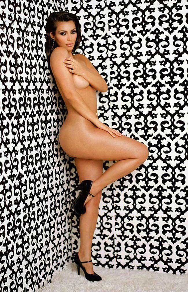 Kim Kardashian rimbalzare culo e grande bikini tette
 #75387996