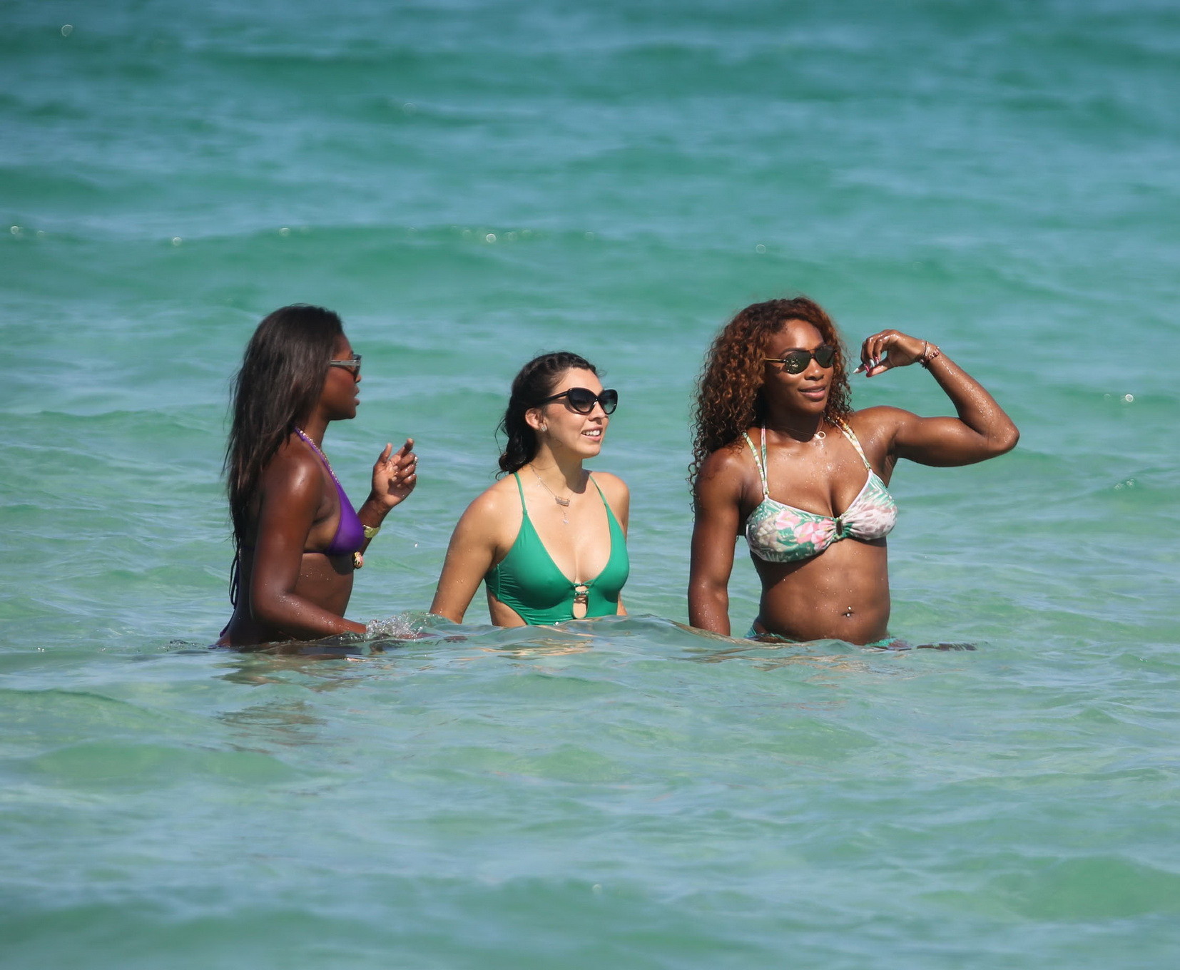 Serena Williams showing off her bikini curves at the beach in Miami #75228677