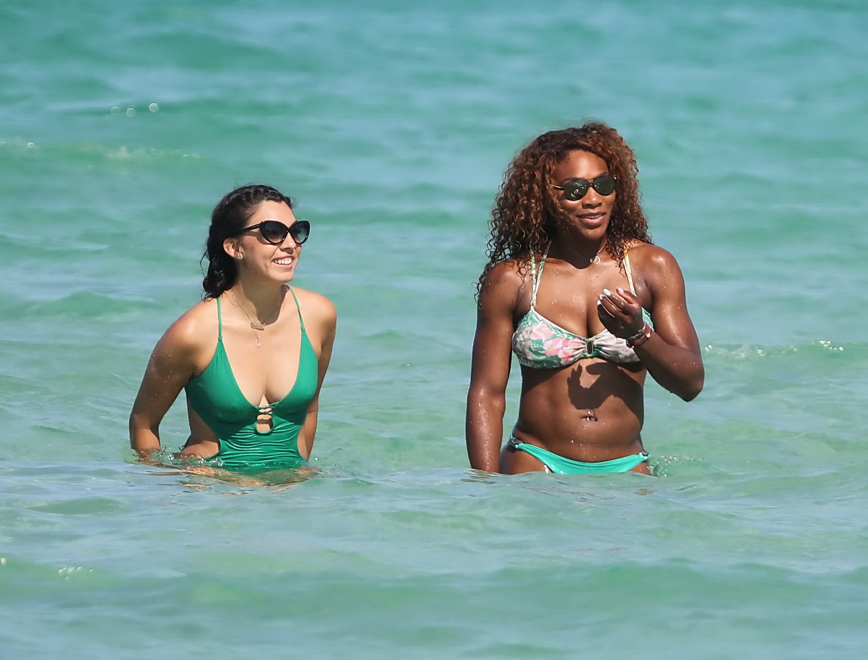 Serena Williams showing off her bikini curves at the beach in Miami #75228705