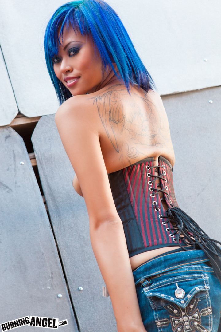 Asian tattooed girl strips in an alley way #69867940
