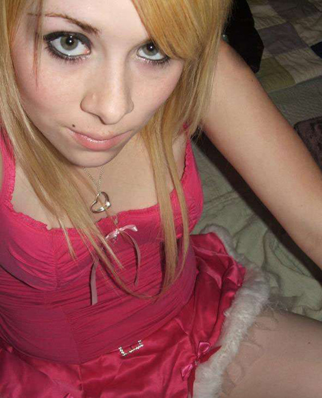 Amateur blonde teen babe #77106300