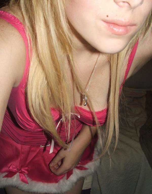 Amateur Blondine Teen Babe
 #77106308