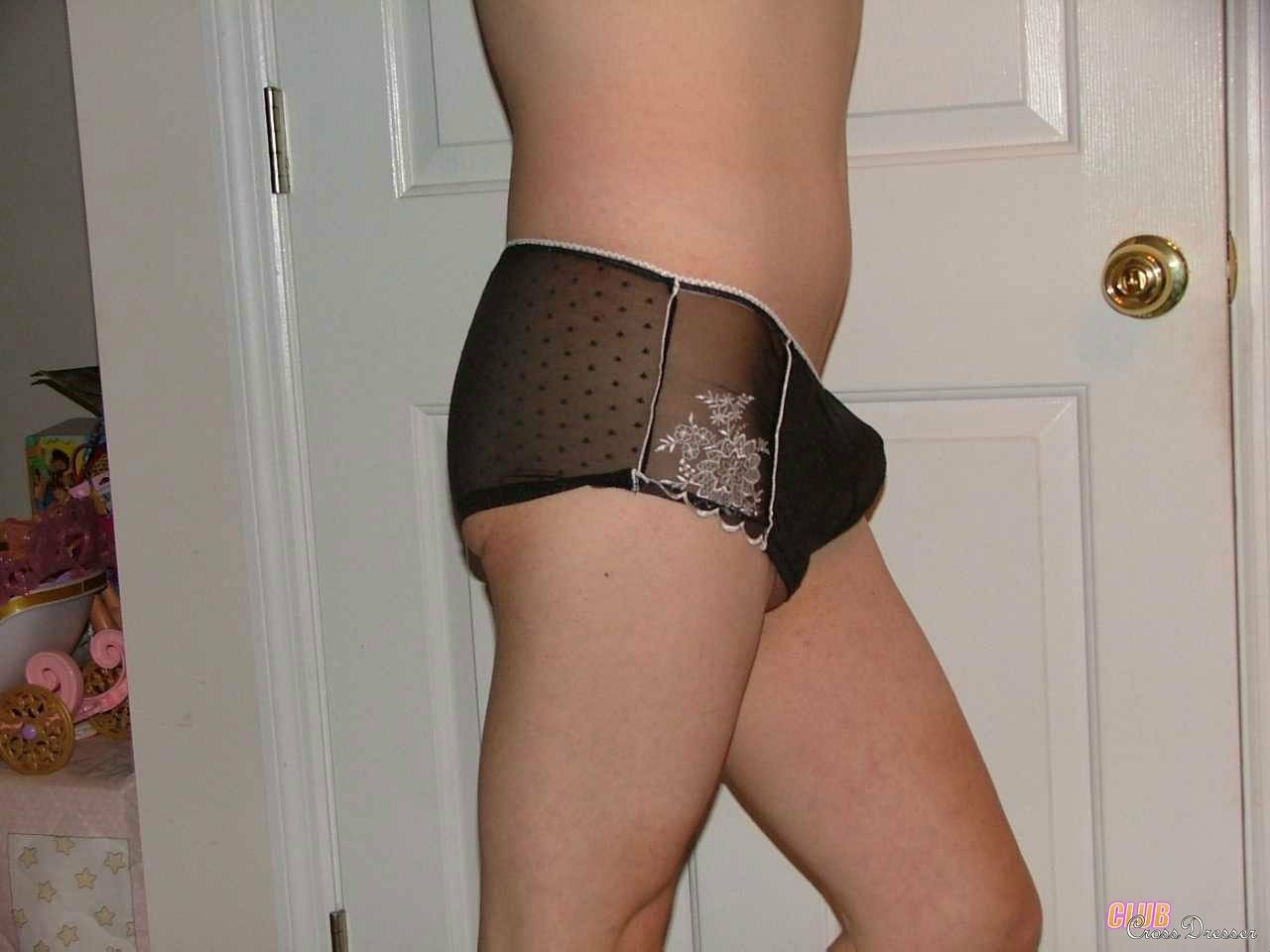 Sexy Club Cross Dresser Pictures
