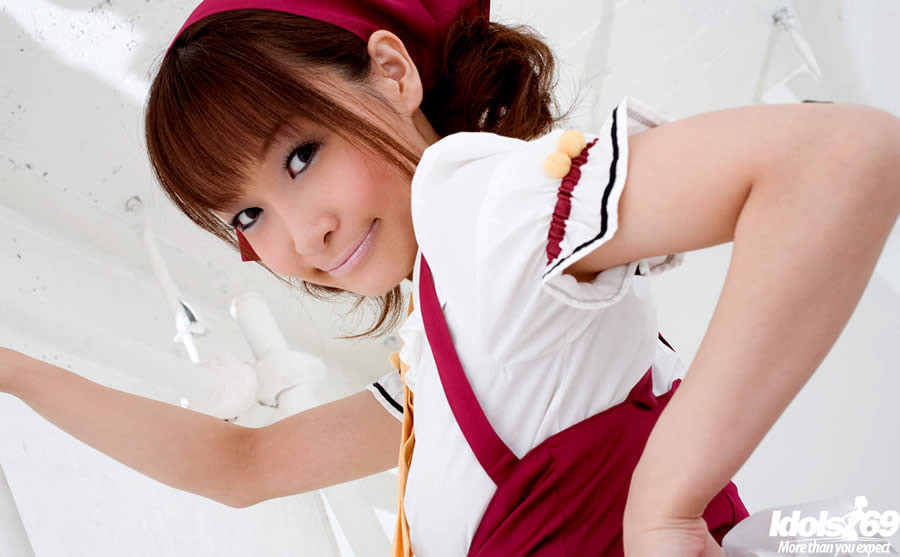 Adorable fille japonaise avec un corps serré
 #69926230