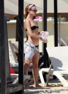 Juliette Lewis Wearing A Tiny Black Bikini On A Beach In Mexico