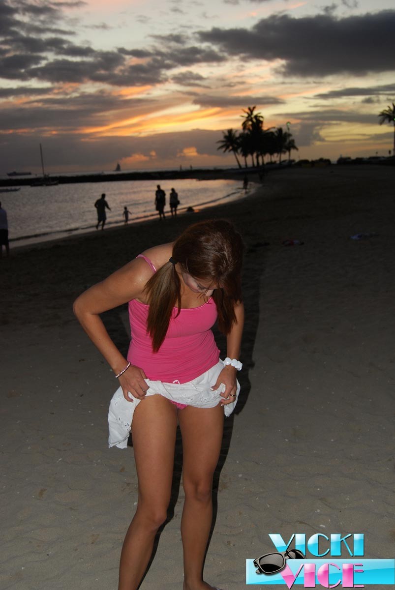 Candid vacation pics of teen flashing on beach #72313653