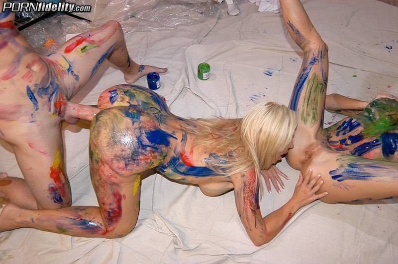 Kerl fickt zwei geile Schlampen zur gleichen Zeit
 #77739630