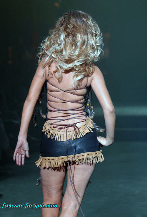 Christina Aguilera showing ass in pool and upskirt on stage #75432908
