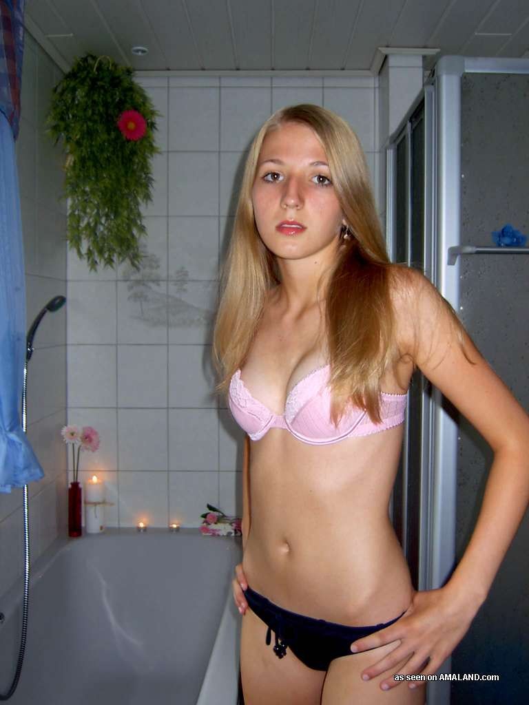 Heavenly amateur teen girlfriends in hacked private homemade pix #79400599