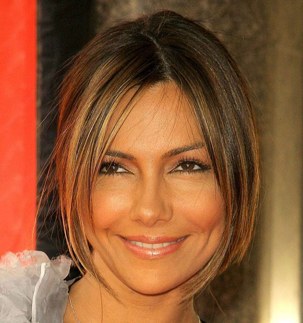 Vanessa marcil guardando molto sexy e caldo in vedere attraverso il vestito e mostrando il suo tato
 #75329514