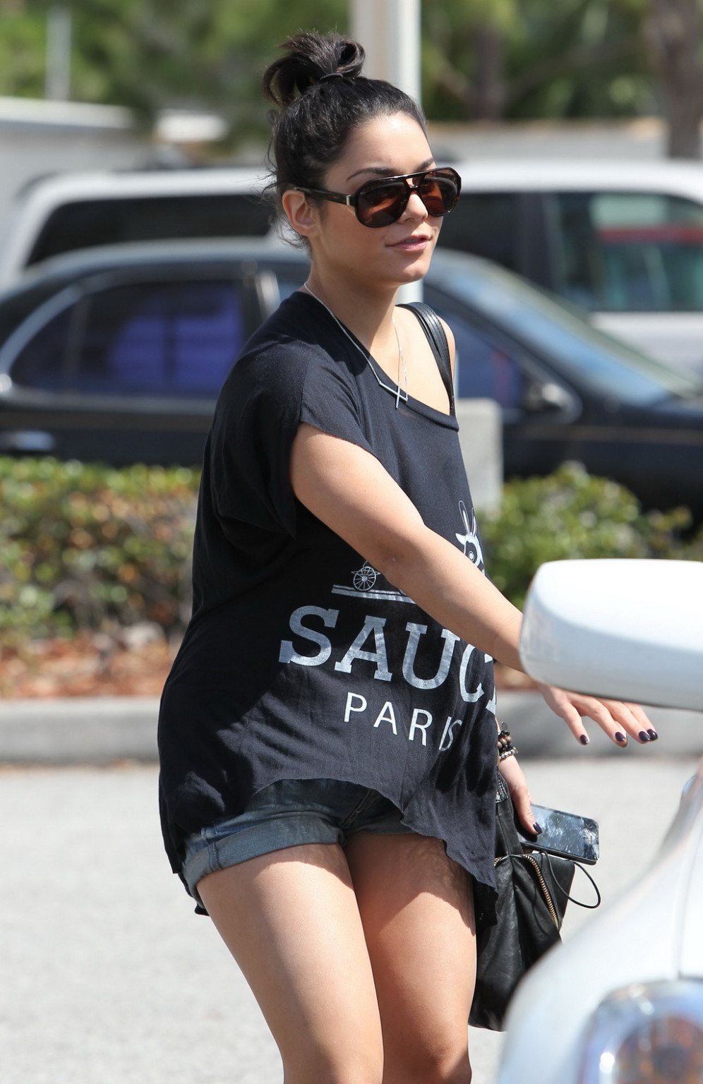 Vanessa hudgens leggy in kurzen hotpants bei busch gardens zoo
 #75271784