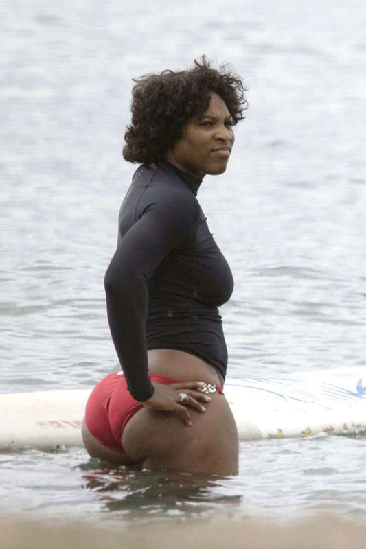Serena Williams che mostra il suo grande culo rotondo
 #75398443