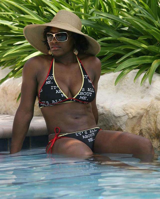 Serena Williams showing her big round butt #75398454
