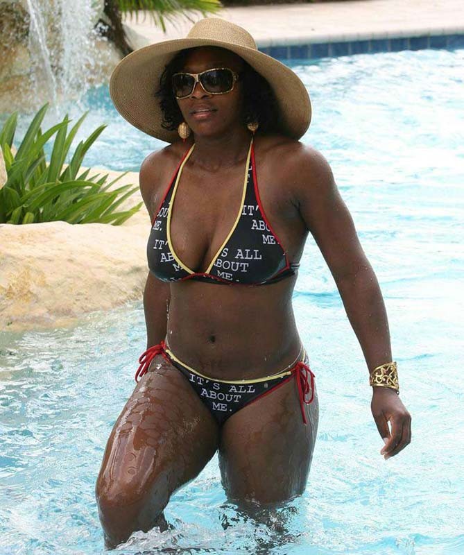 Serena Williams showing her big round butt #75398464