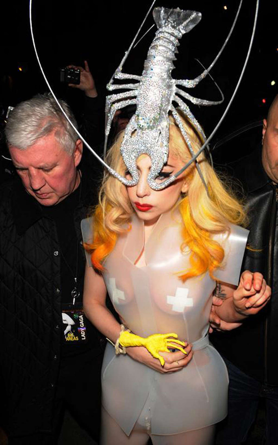 Lady Gaga capezzolo slip e upskirt in auto e posa sexy in lingerie
 #75347184