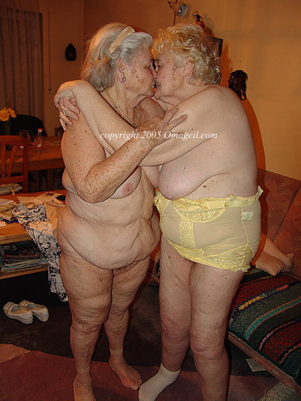 Abuelas lesbianas muy viejas
 #68093078