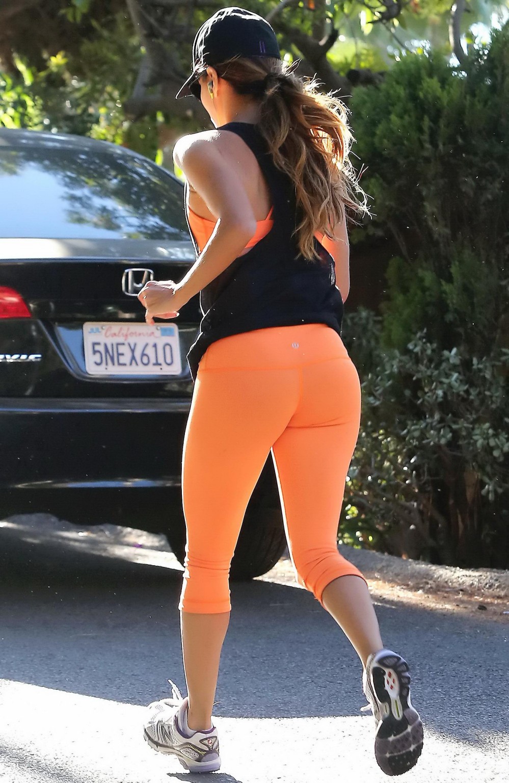 Eva Longoria jogging in tight sports outfit showing cleavage, ass  cameltoe out  #75213898