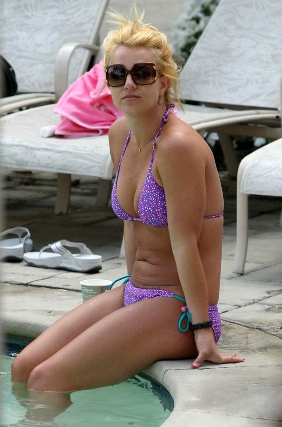 Britney Spears in shape again showing her incredible body #73177387
