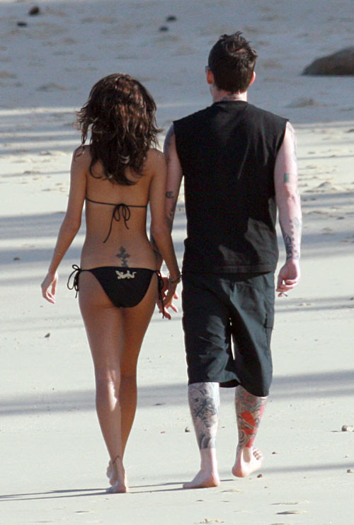 Nicole Richie thong slip and bikini beach paparazzi pictures #75440609