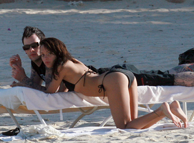 Nicole Richie thong slip and bikini beach paparazzi pictures #75440663