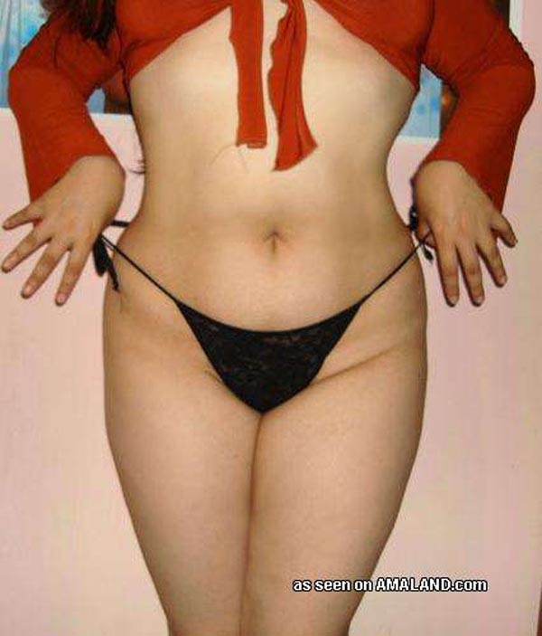 Anonimo bruna hottie mostrando il suo culo sexy
 #71532858