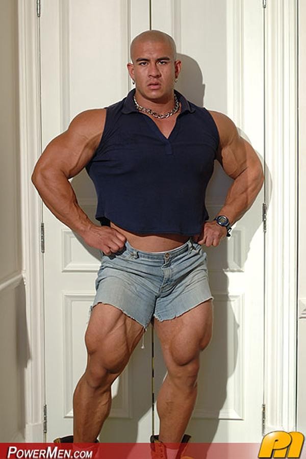 Nude sexy big bodybuilder #76993612