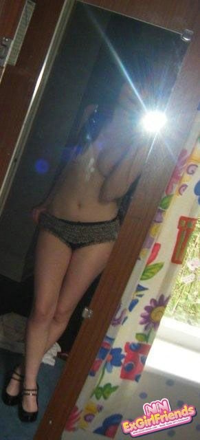 Prüfen Sie meine Exfreundin
 #79384102