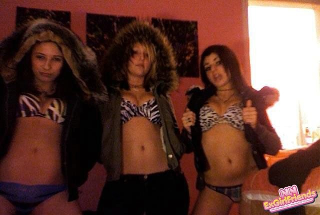 Prüfen Sie meine Exfreundin
 #79384124