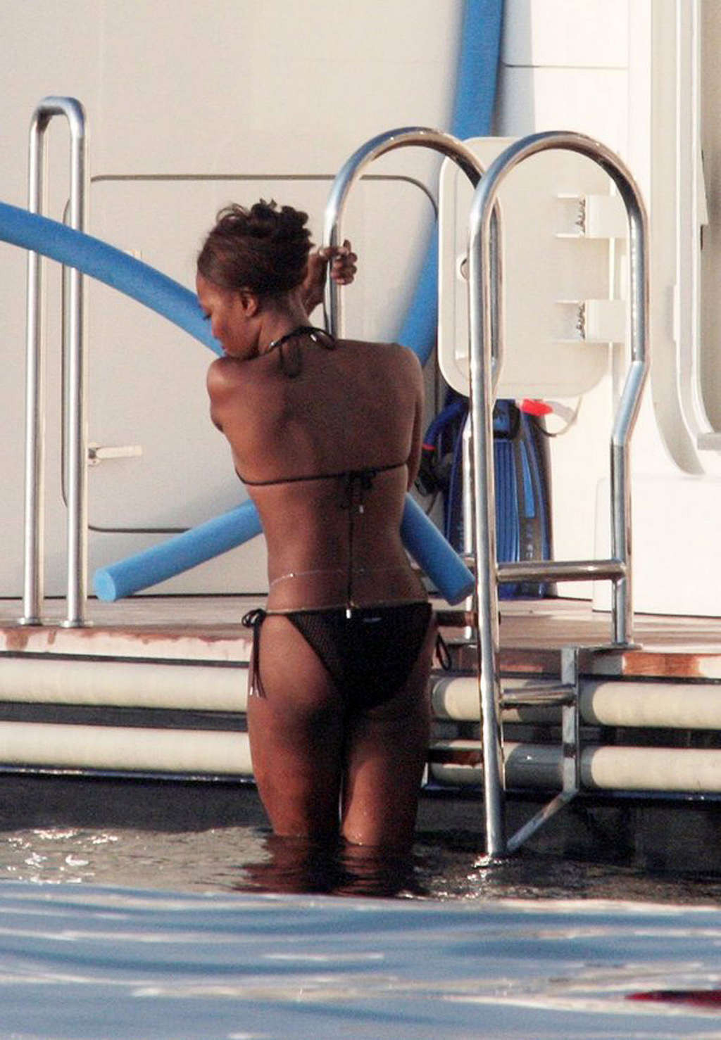 Naomi Campbell zeigt ihren Super-Model-Körper und sexy Arsch #75373963