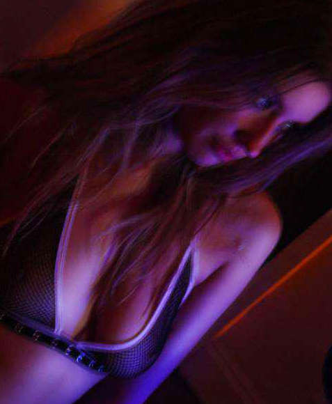 Fotos de una novia que se autodispara
 #75720725