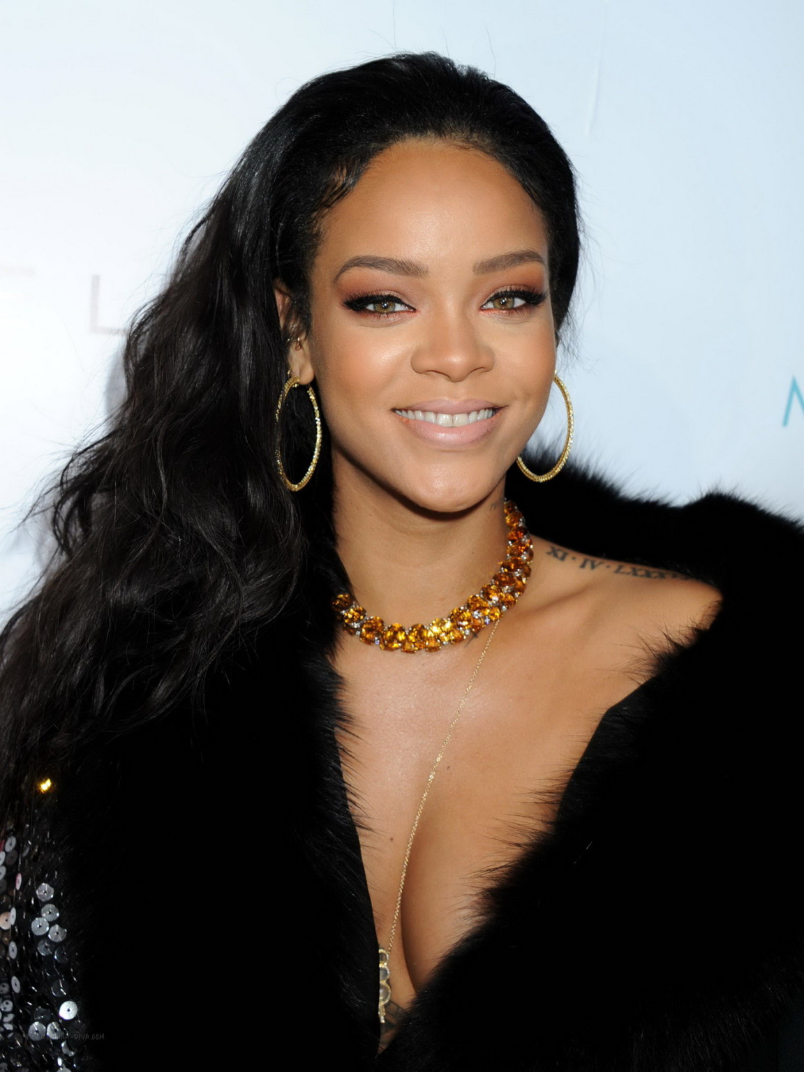 Rihanna showing cleavage at The DAILY FRONT ROW Fashion Los Angeles Awards Show  #75174256