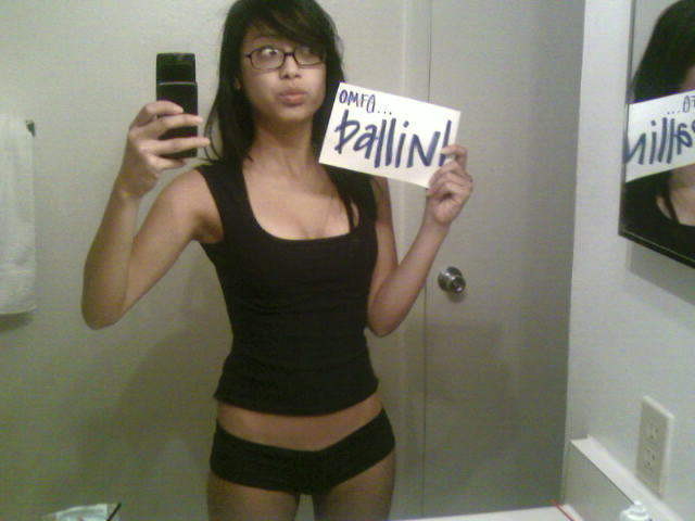 Really cute Asian teen having fun and taking mirror pics #68373542