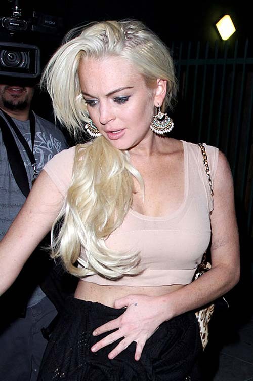 Lindsay Lohan exposing huge boobs and sexy body in nice dress #75290980