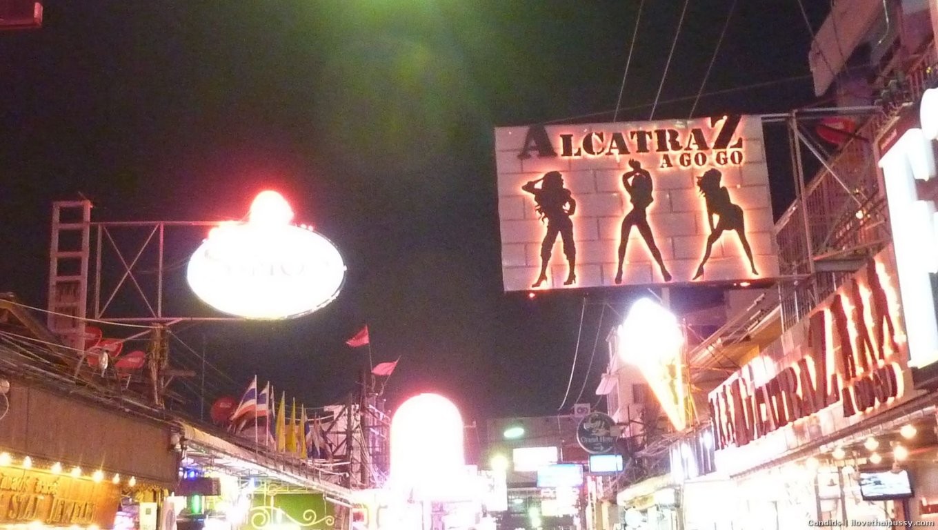 Hot thai Hure Straße zu Fuß Hooker gefickt von Sex-Tourist Asiaten Liebe Hahn
 #68236271