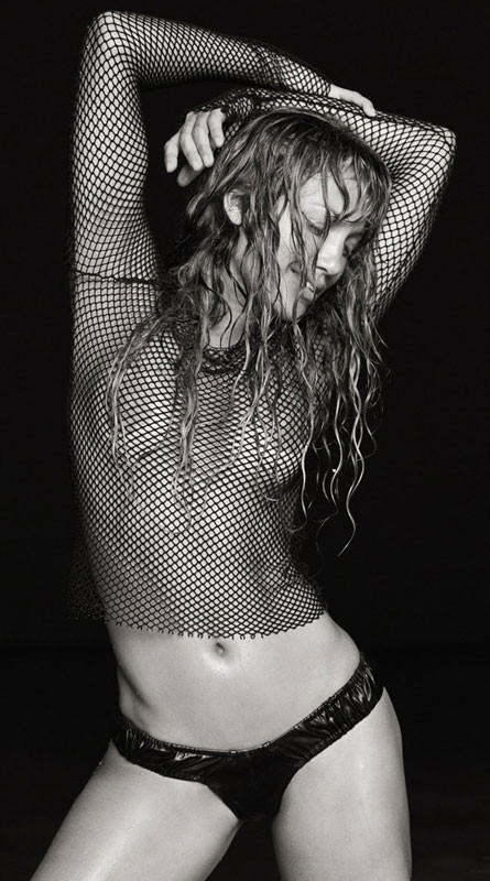 Jennifer Lopez, tétons durs et fesses superbes.
 #75397302